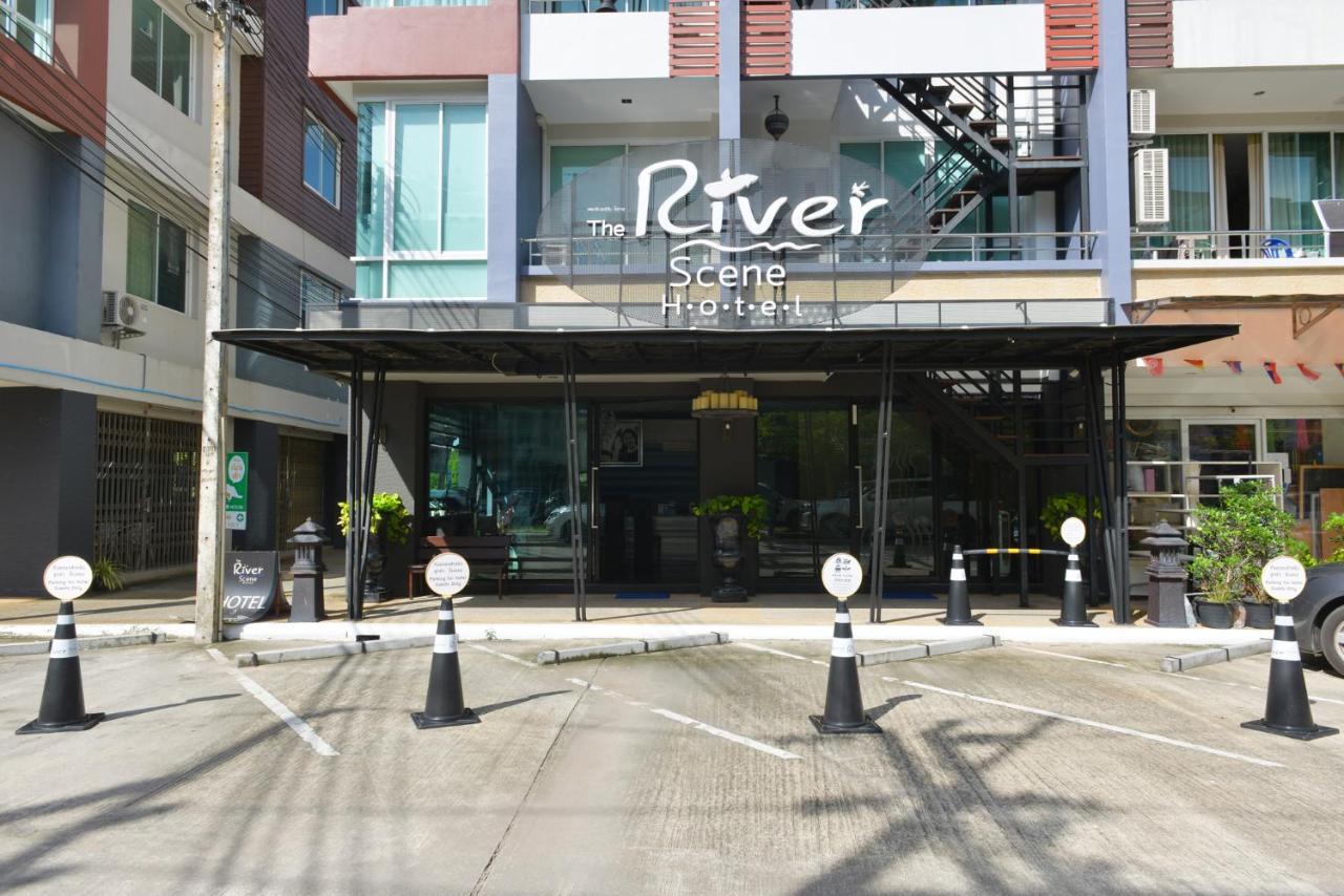 招待所 The River Scene 3*